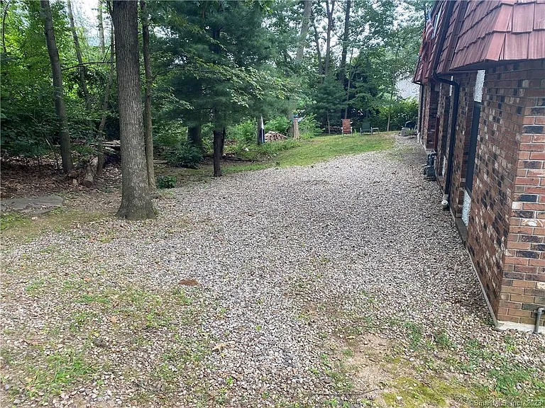 31 Woodsedge Dr #4B — Photo 3