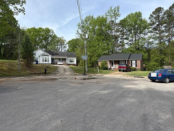 4th image of 1208 Bland Cir