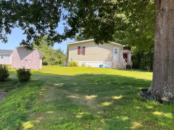 34 Pond Way, Windham, CT 06256