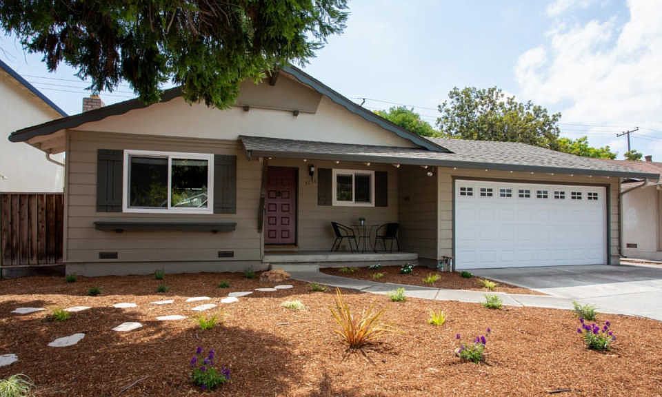 1st image of 3056 Taper Ave
