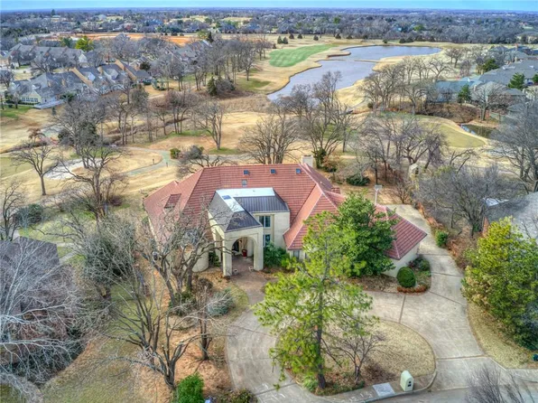 5705 Country Club Ter, Edmond, OK 73025