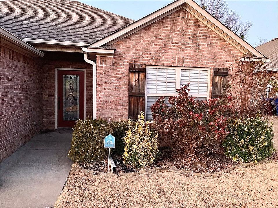 2nd image of 2703 Dyllan Ct