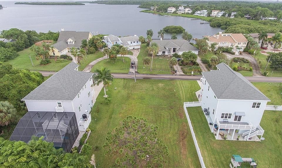 1st image of 589 Oceanview Ave