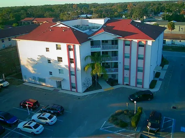 7032 Congress St #404, New Pt Richey, FL 34653