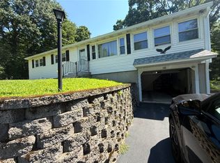 102 Garland Dr, Pelham, NH 03076