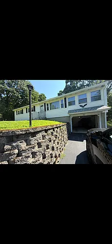 102 Garland Dr Photo 1