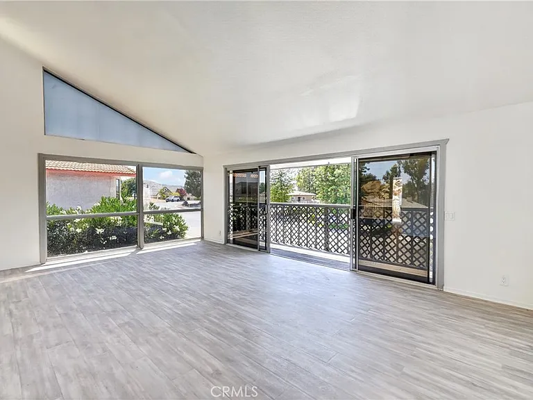 29532 Vacation Dr — Photo 5