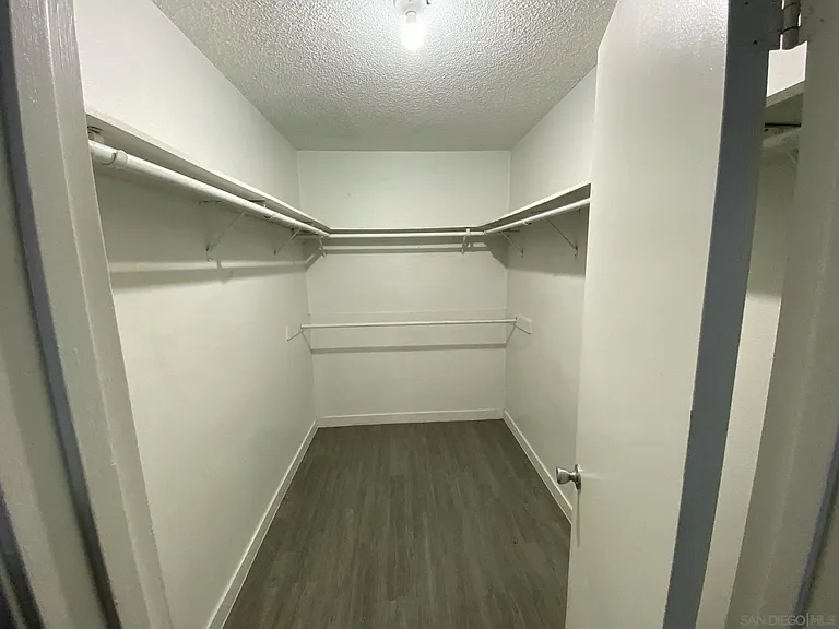 702 R Ave — Photo 5