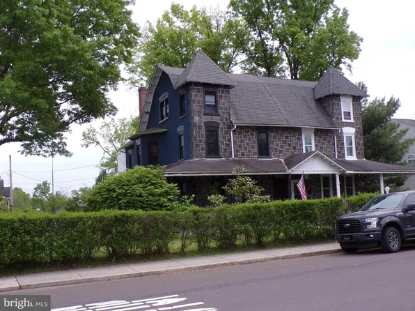 505 S 9th St, Perkasie, PA 18944