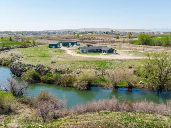 1300 N Big Tree Ln, Kuna, ID 83634