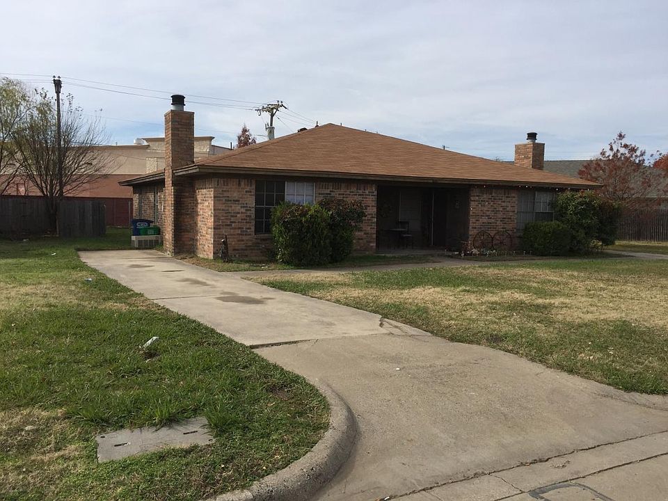 1st image of 722 Bluebonnet Dr APT B