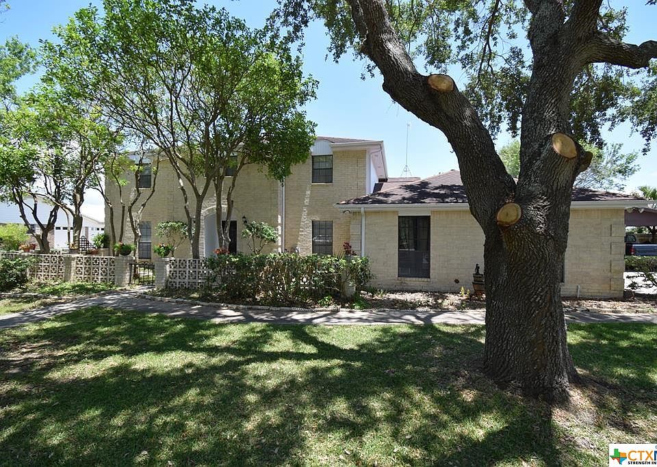 1st image of 294 El Camino Real St