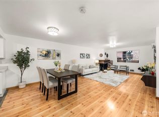 1733 157th Avenue NE #E102, Bellevue, WA