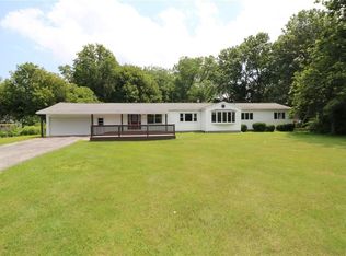 884 Gravel Rd, Webster, NY 14580