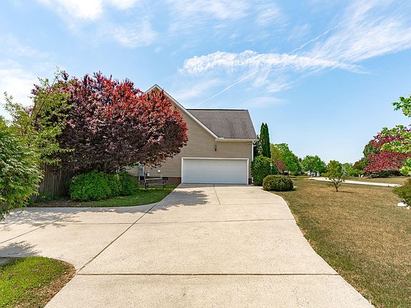 2nd image of 1500 Struble Cir