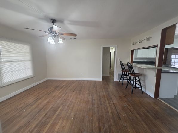 6834 Elmwood Rd