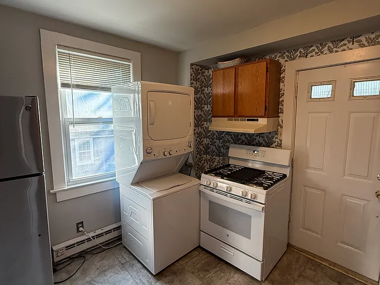 41 Dehart St #2 — Photo 8