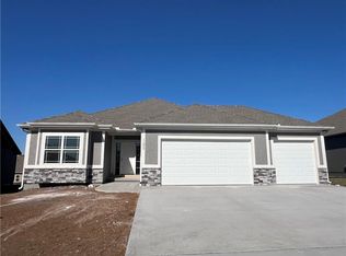 11804 E 231st St, Peculiar, MO 64078