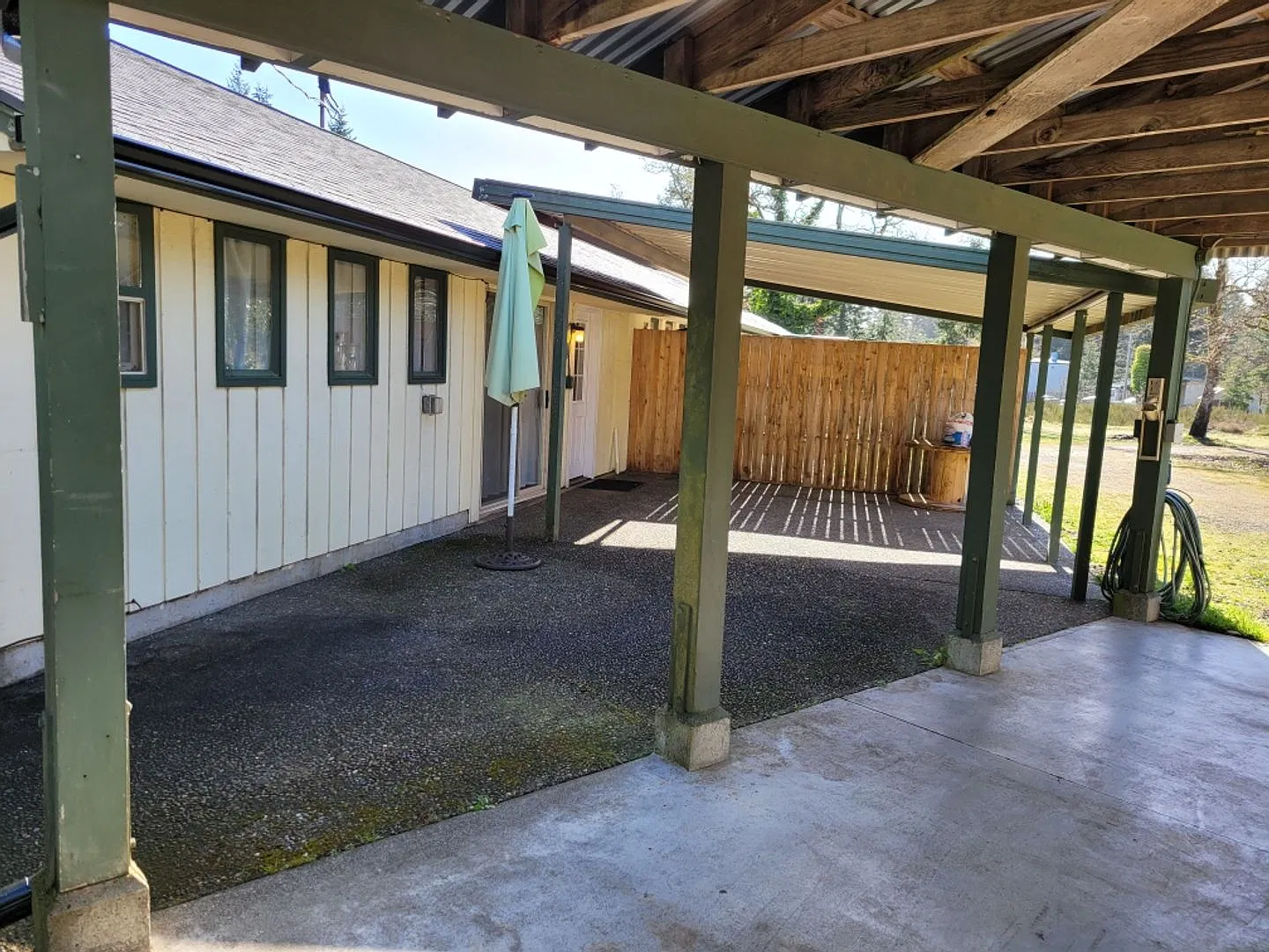 1 bedroom on Shelton Springs Road — Photo 2