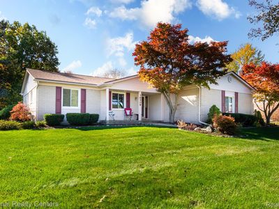 36509 Saxony Rd, Farmington, MI, 48335