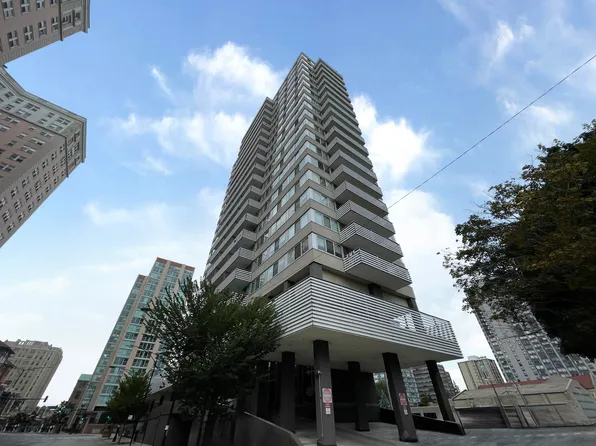 5601 N Sheridan Rd APT 14E, Chicago, IL 60660