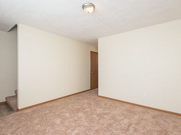 4th image of 104 Northtowne St Unit 1