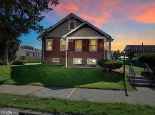 932 Buttonwood St, Norristown, PA