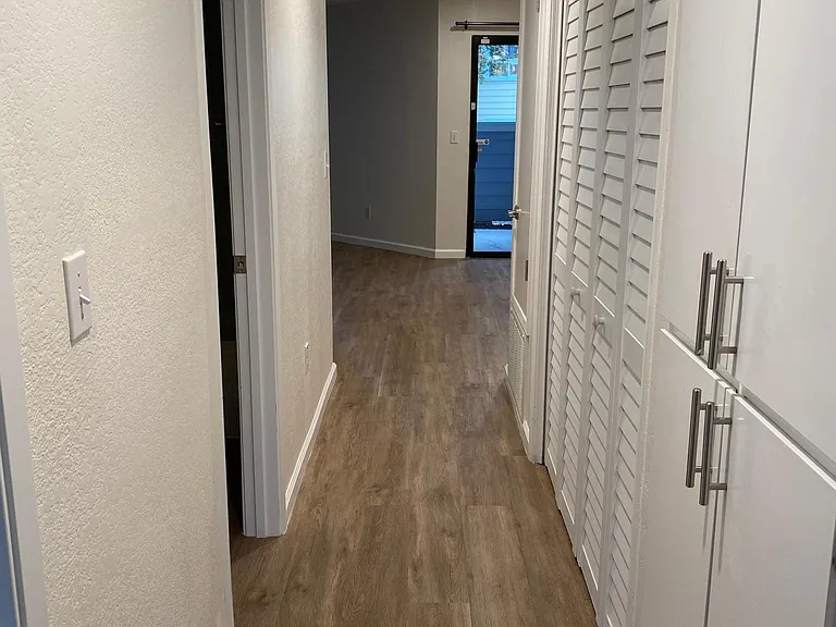 2710 Ivy Ln — Photo 16