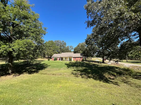 1302 W Industrial Park Dr, Baldwyn, MS 38824