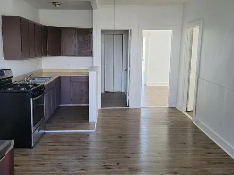 2-121 Choate St #2 — Photo 9