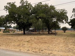 701 W Manchaca Ave, De Leon, TX 76444