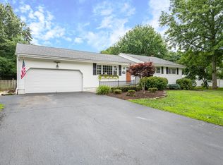 8 Crescent Rd, Holmdel, NJ 07733