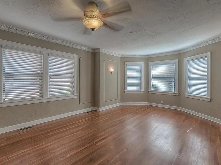 4512 Broadway #1N — Photo 7