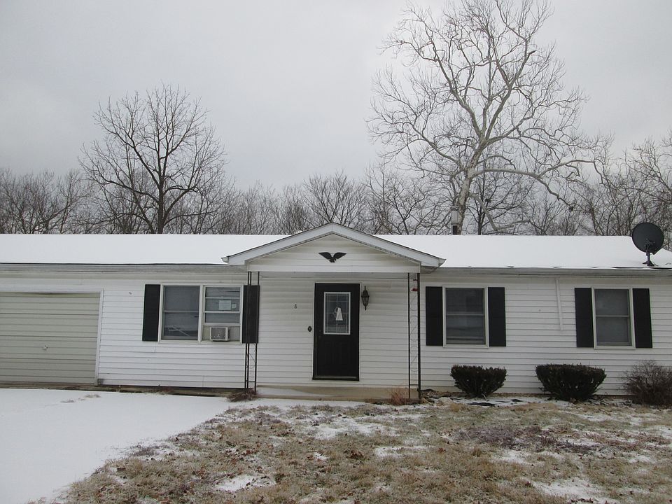 1st image of 8 Kevin Dr