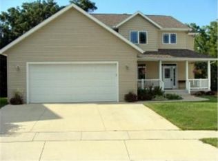 487 Forbrook Ln NW, Rochester, MN 55901