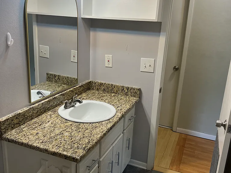 6201 Frank Reeder Rd — Photo 20