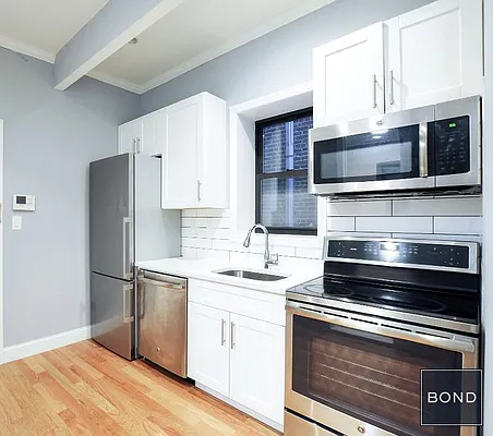 Rented by Bond New York | media 9