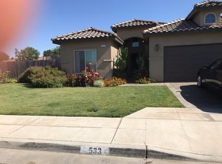 533 Saint Julien Dr, Madera, CA