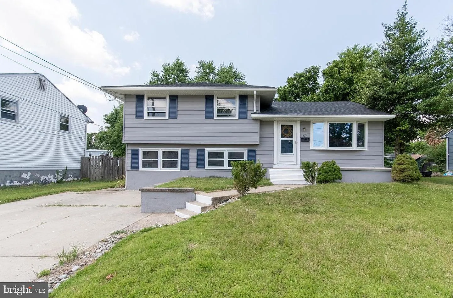 524 Estelle St photo 1
