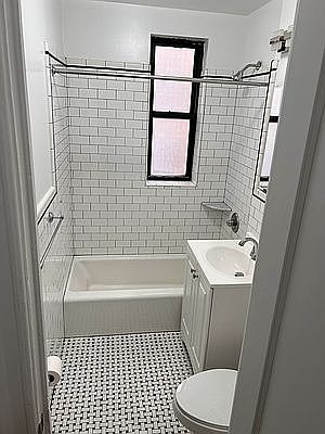 4th image of 400 E 50th St APT 6J