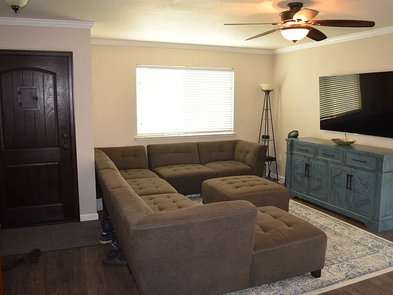 5578 Coronado Way — Photo 5