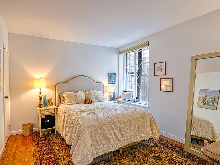 44 Butler Pl #4H — Photo 4