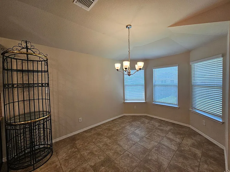 303 Tapaderos Path — Photo 8