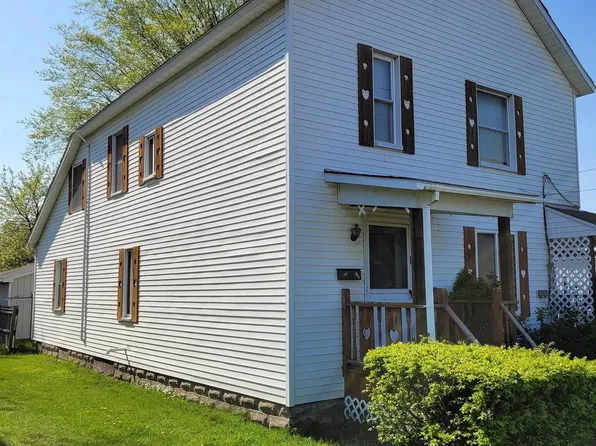 112 S Main St, Saint Louis, MI 48880