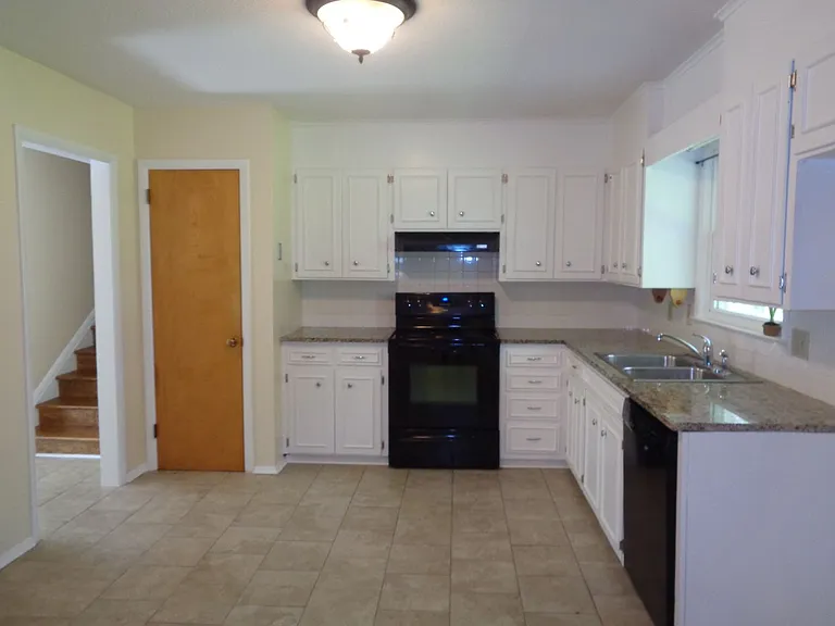 675 Alpine Rd — Photo 5