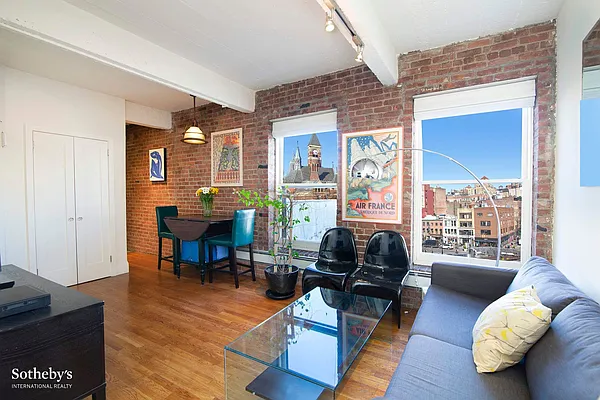 Rented by Sotheby's International Realty | media 10