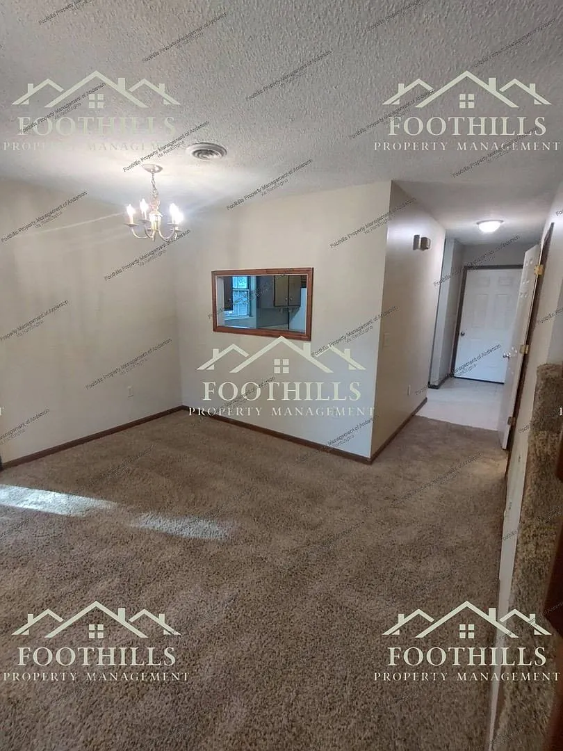 2 bed, 1.5 bath, 1100 sqft, $995 — Photo 4