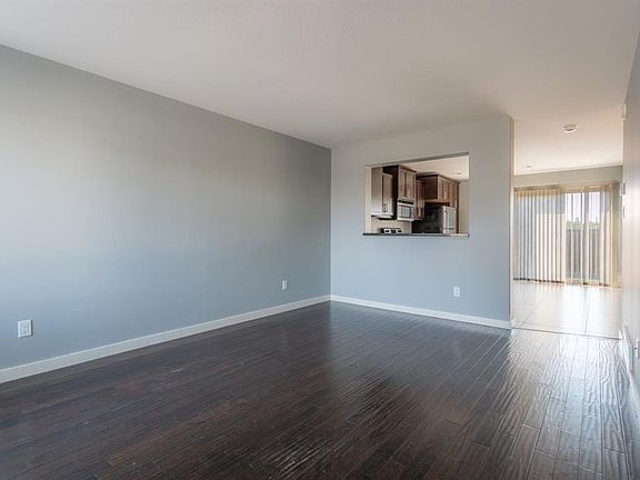 3rd image of 4260 E 41st St #24
