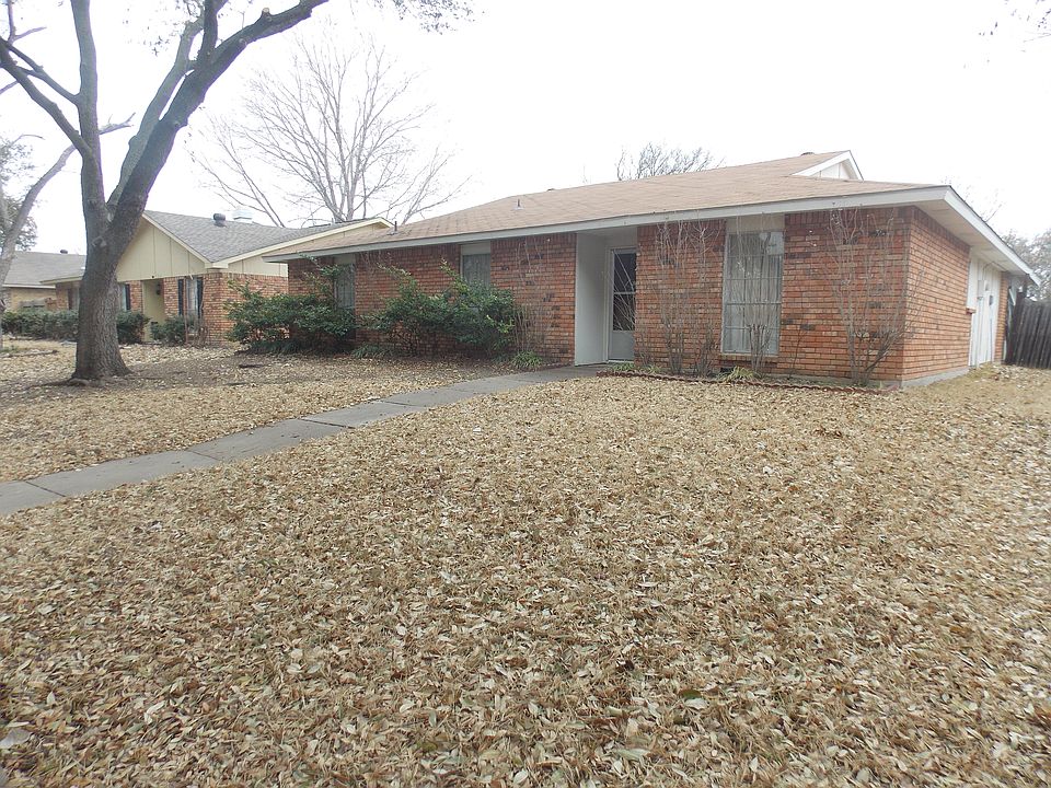 1st image of 2322 Denmark Dr
