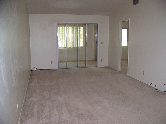 2nd image of 2001 San Marcos Dr SE APT 12